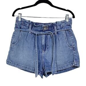 American Eagle Mom Short Jean Shorts Womens Size 6 Light Wash